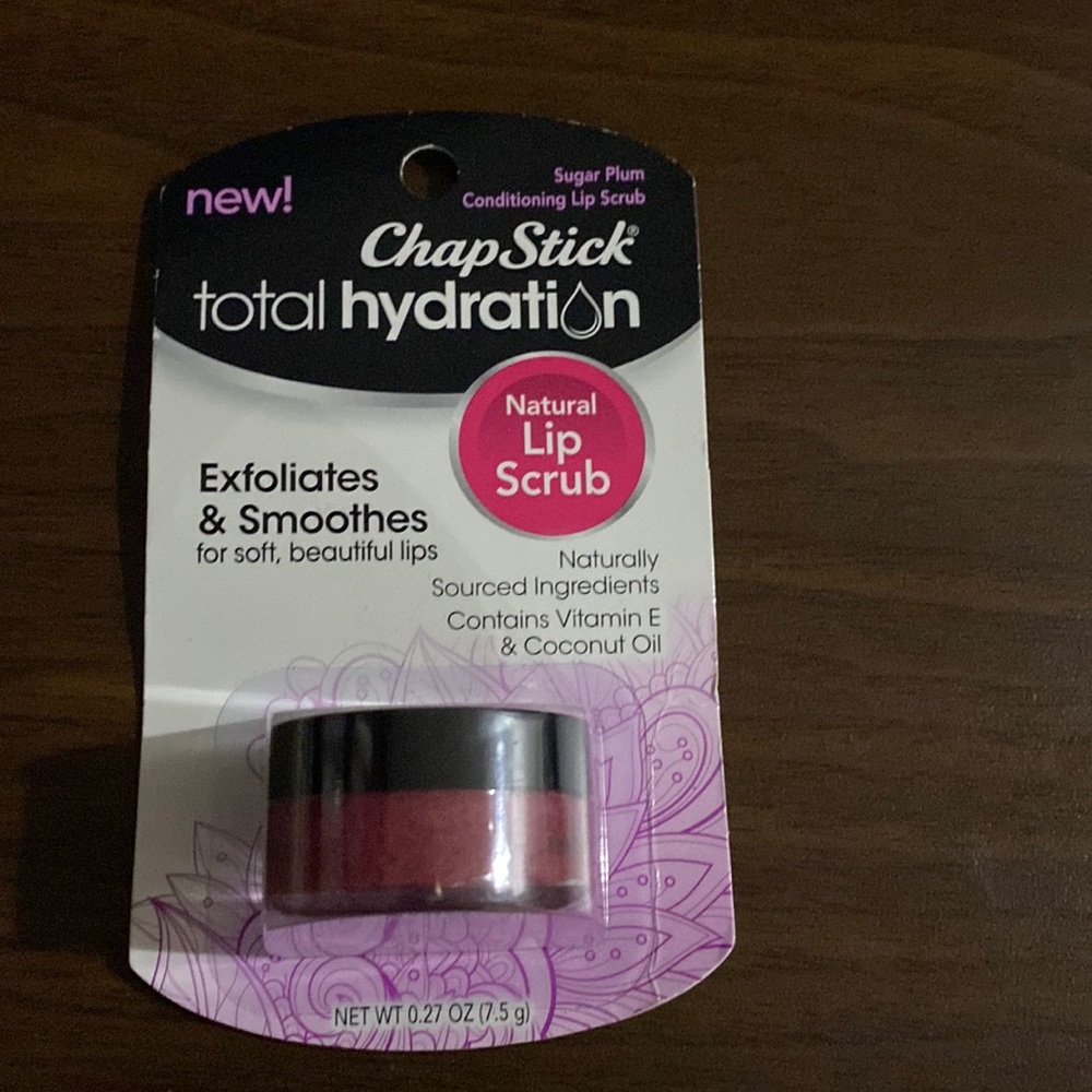 sugar plum total hydration chap stick nwt